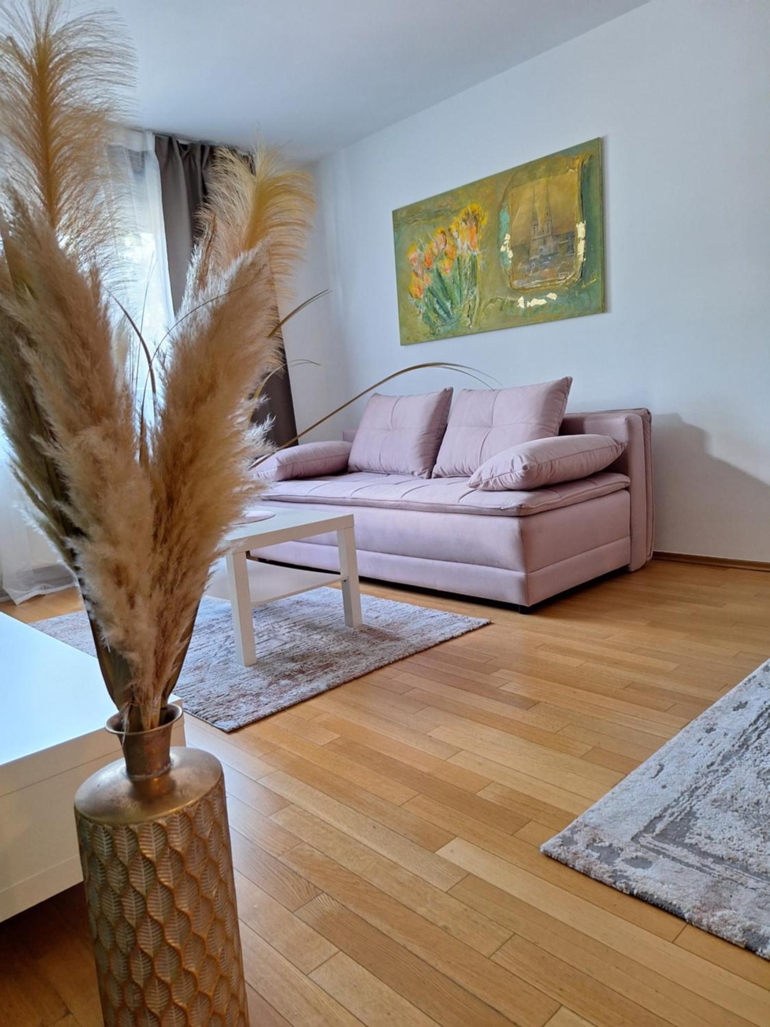 Apartman Lory, Zagreb, Downtown, With Own Parking In The Garage Eksteriør billede